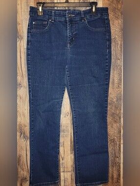 Bandolino Straight Leg Jeans in Deep Blue Denim